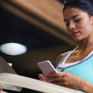 1C_Dont-text-and-run_1338x460