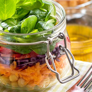 2B-Ten_Tips_to_Celebrate_Salad_Month-1338x460