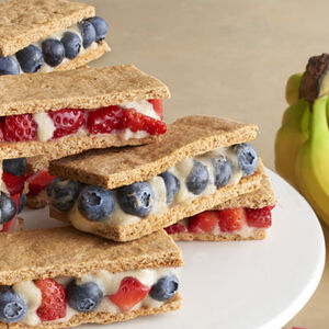 bananaIceCreamSandwich-1000x383