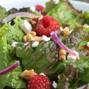 Red Leaf Raspberry Salad 1000x383