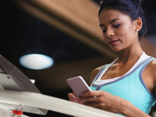 1C_Dont-text-and-run_1338x460