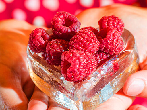 2A-Ode_to_raspberries_1338x460