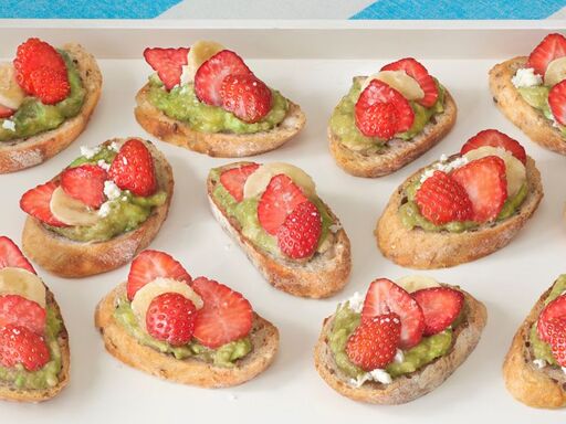 Strawberry-Green-Toasts-1200